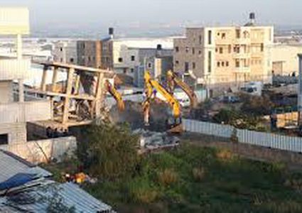Israeli forces demolish 3 houses under-construction in Kufr Qasim