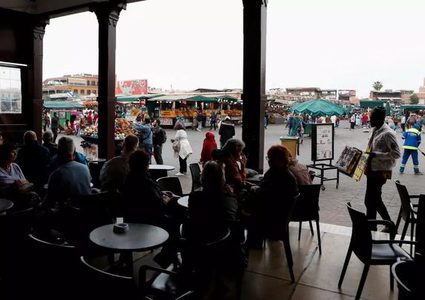 IOF raided Beit Fourek, a number of Palestinians injured