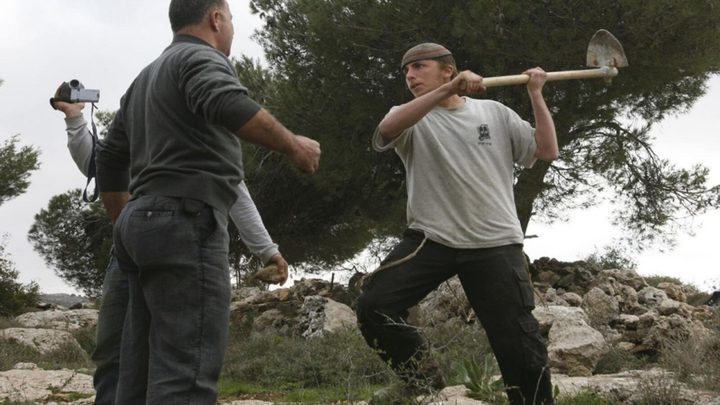 Israeli settlers attack Palestinians northeast Ramallah