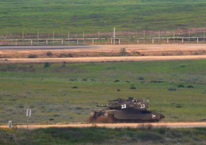 The IOF shoots towards farmers and shepherds in Gaza strip