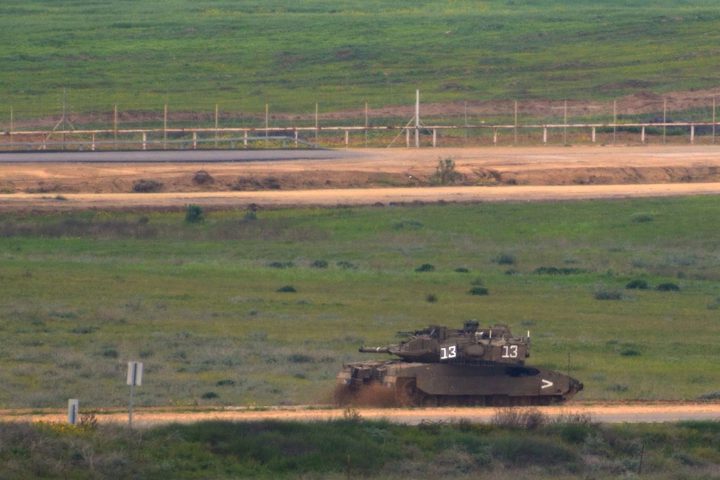 The IOF shoots towards farmers and shepherds in Gaza strip