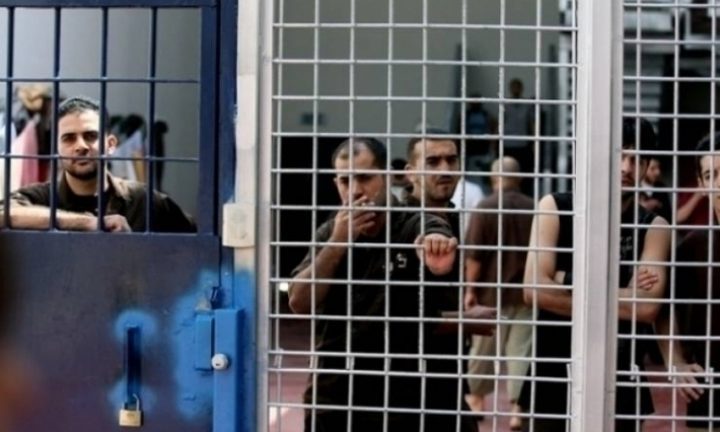 4 Palestinian prisoners enter new years in Israeli prisons