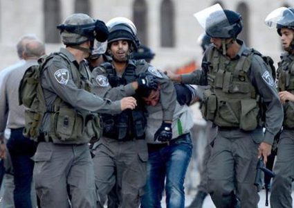 Occupation forces detain Palestinians from Jerusalem