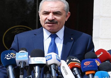 Premier: Economy to struggle following coronavirus crisis