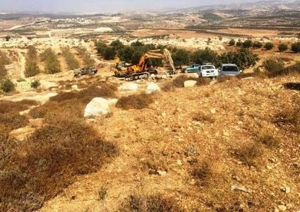 Israeli settlers set up mobile home in West Bank village