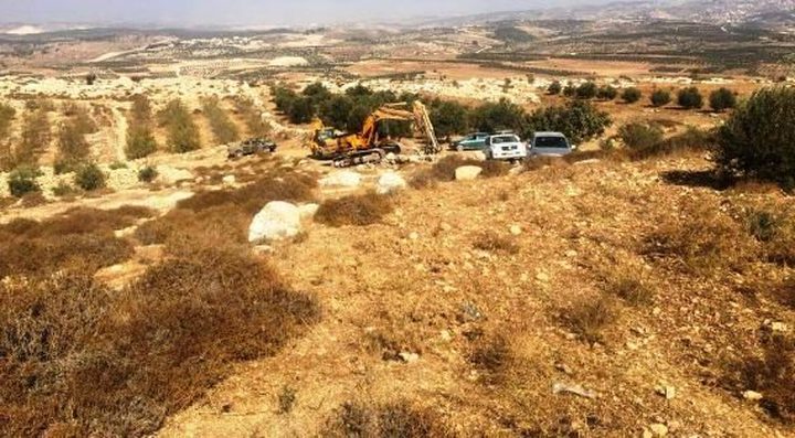Israeli settlers set up mobile home in West Bank village