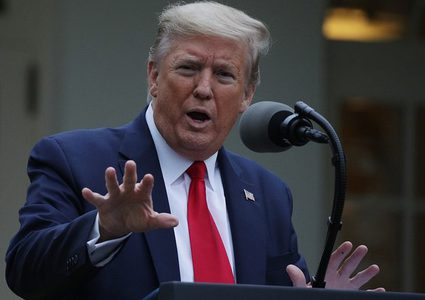 US president stops US aid to the WHO