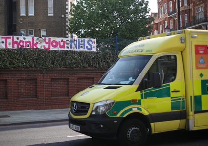 English minister says 'Too early' to lift UK lockdown