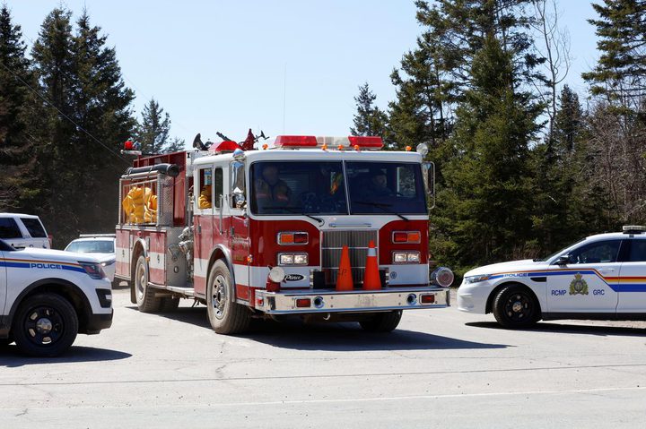 Gunman kills at least 16 in Canada's worst mass shooting