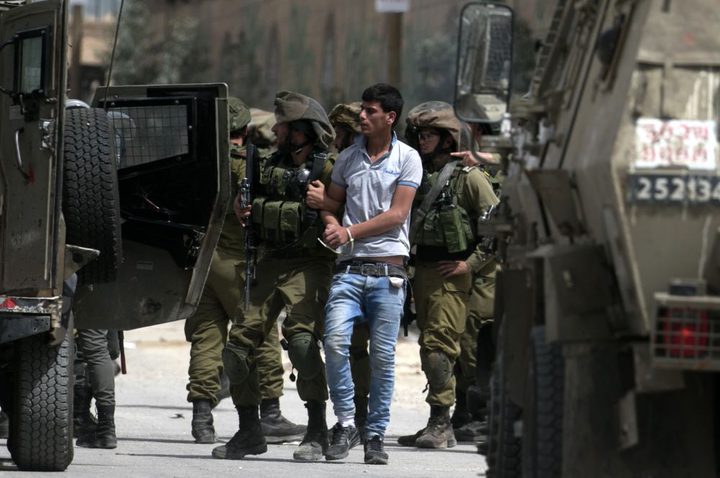 The IOF arrested 40 Palestinians since the start of Ramadan month