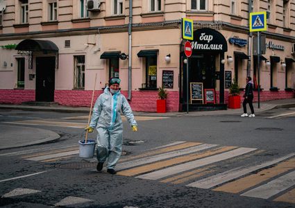 Russia reports more than 10,000 new infections in one day