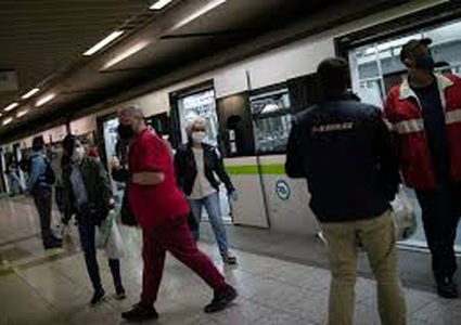 Greece go back to life after coronavirus lockdown eases