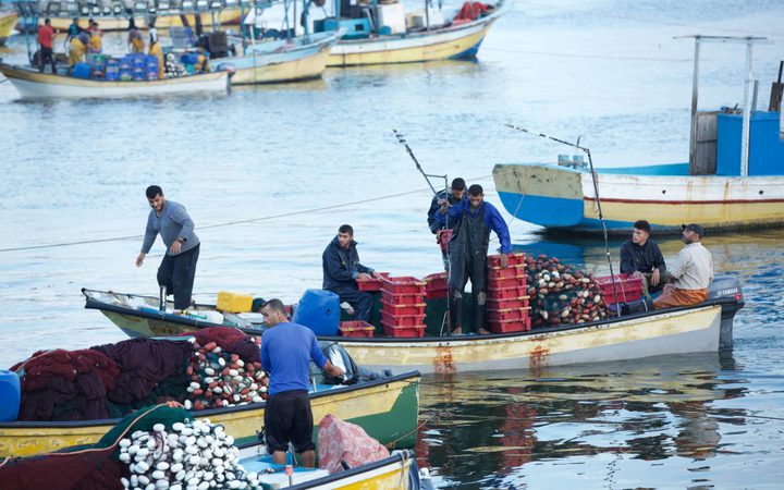 Israel navy attacks Gaza fishermen, one injury reported