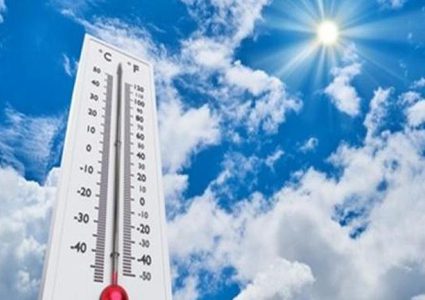 Hot and dry weather with a peak in temperature