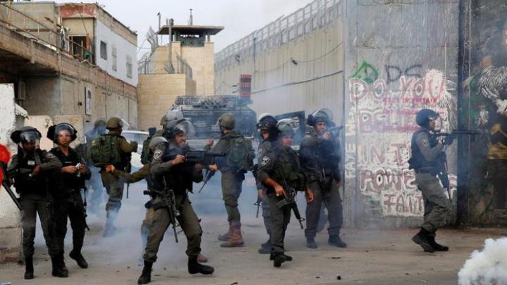IOF raided West Bank and arrested a number of Palestinians