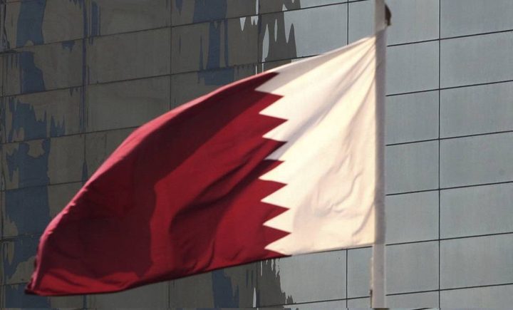 Qatar obliges its residents to wear masks