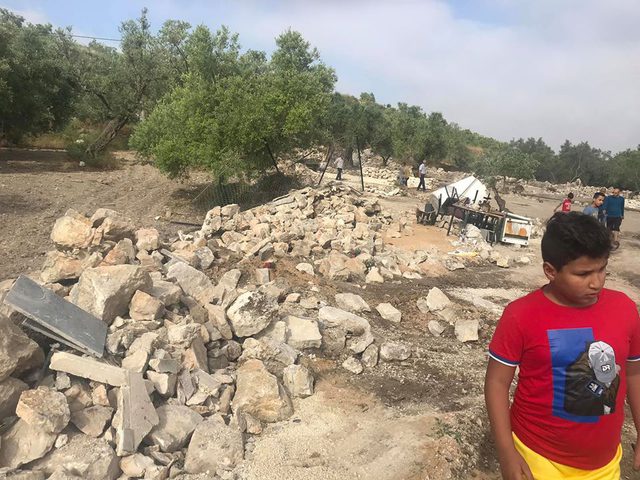 Israeli occupation demolishes tourist facilities north of Nablus
