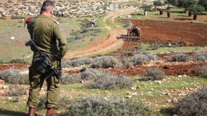 Israeli settlers seize Palestinian-owned lands east of Ramallah