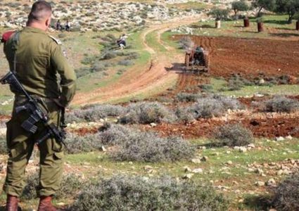 Israeli settlers seize Palestinian-owned lands east of Ramallah