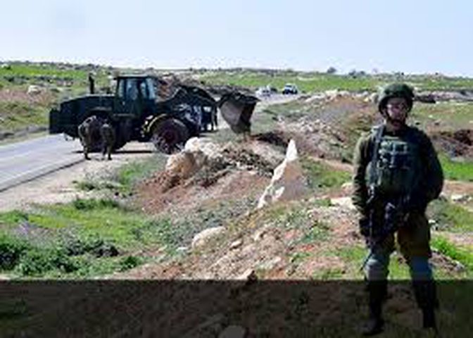 IOF confiscated farms equipment's in Jordan Valley