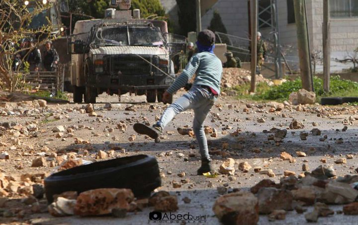 Five Palestinian injured by Occupation bullets in Kufr Qaddoum