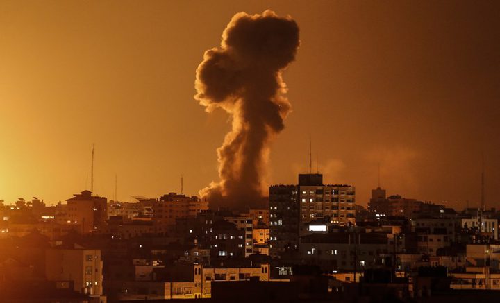 Israeli warplanes strike  many sites in Gaza