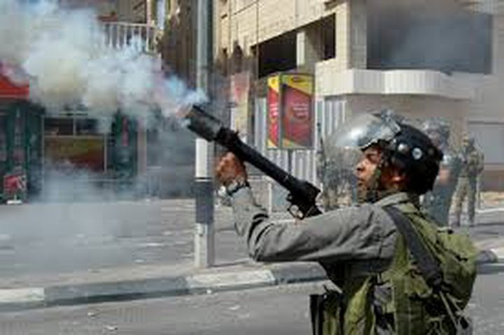 Hebron :Israeli forces attack hospital dozens of patients suffocate