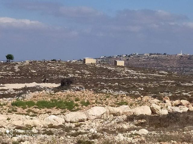 Israeli settlers try taking over Palestinians lands