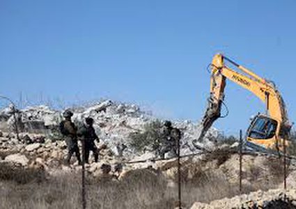 Israeli forces demolish an agricultural room and a water well in Hebron
