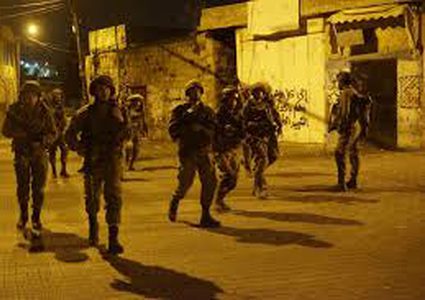 IOF detained 13 Palestinians in the West Bank