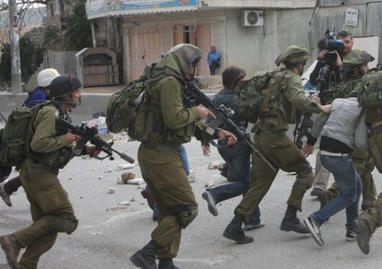 Israeli occupation forces detain 9 Palestinians