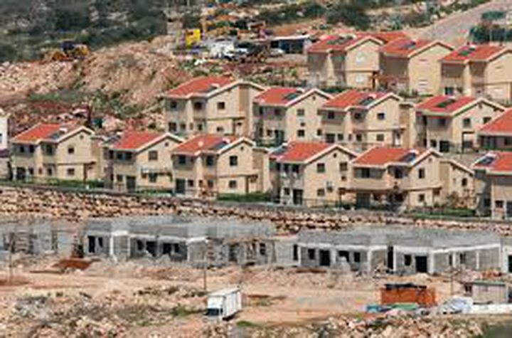 Premier denounces approval of 2,500 settlements units