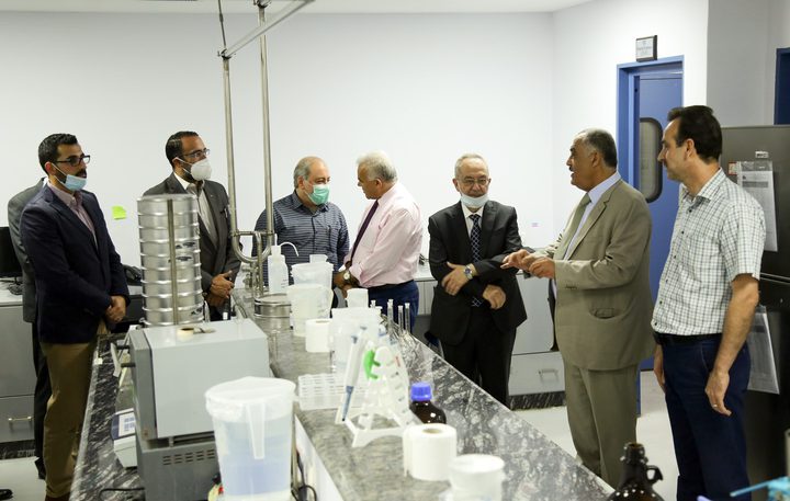 An-Najah University Explores Opportunities of Mutual Cooperation ‎with Sama Pharmaceuticals Manufacturing Company