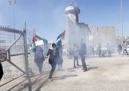 Israeli forces shoot, injure two youth during clashes