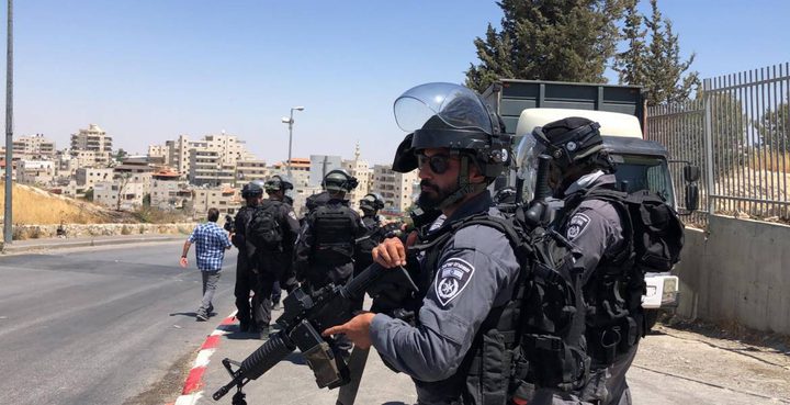 Eleven  Palestinians detained across West Bank
