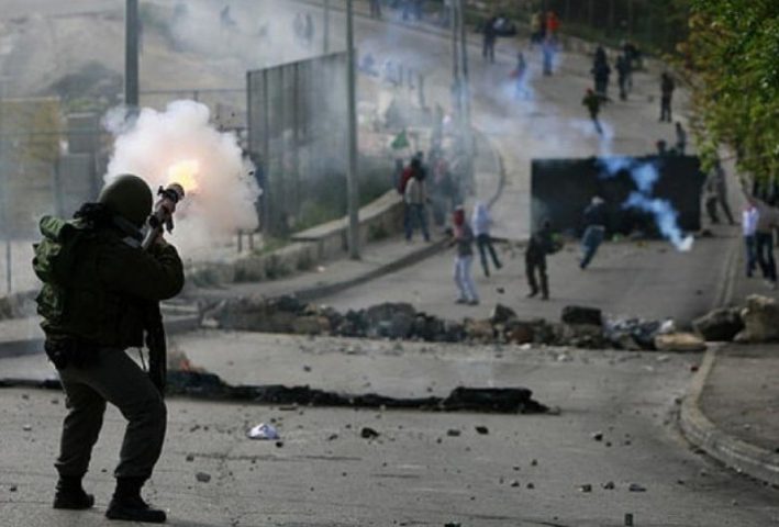 Tens injured with rubber bullets and tear gas during Israeli occupation raid near Jenin