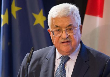 President Abbas starts official two-day visit to Qatar
