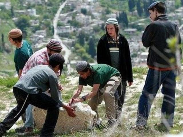 Jewish settlers launch widespread attacks on Palestinian citizens and their properties in several areas of the West Bank