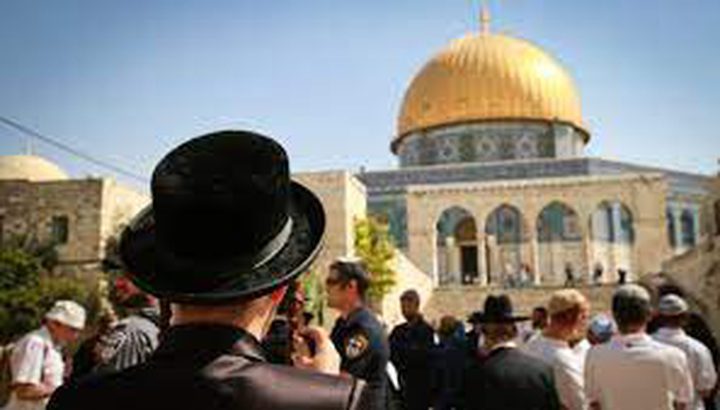 Israeli Settlers storm Al-Aqsa Mosque in Jerusalem